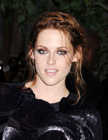 Twilight:  Kristen Stewart si Robert Pattinson au debutat in Revista Forbes!