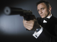 Producatorii lui James Bond ingrijorati de amanarile pe "termen nelimitat"