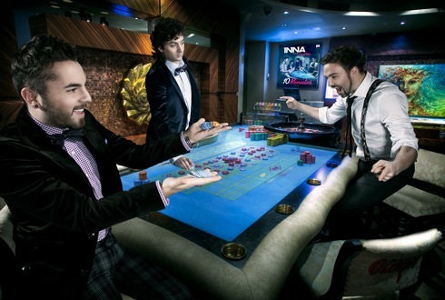 Play & Win